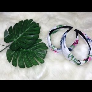 NWT- floral headband